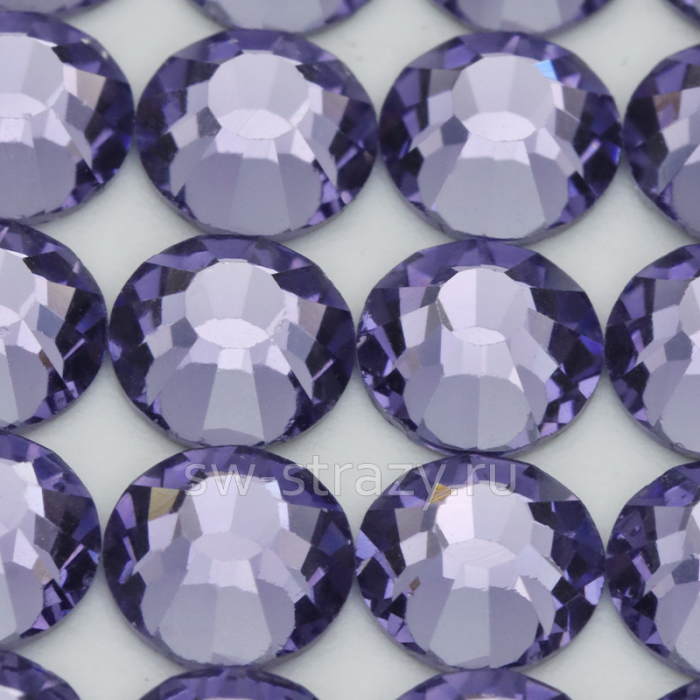 YHB 28 ss20 Tanzanite F 136