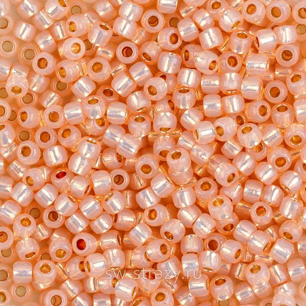 Бисер круглый 11/0 #2111PF PF Внутреннее серебрение молочный персик