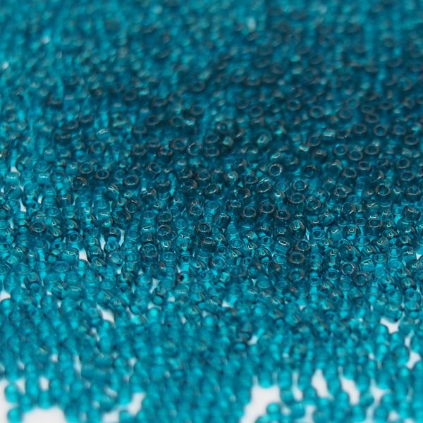 Бисер круглый 15/0 #0007BD Прозрачный, капри